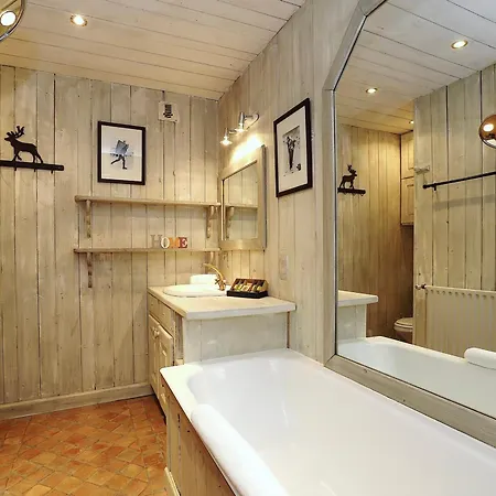 1850 Centre : 4 Pieces Cosy, Acces Pistes, 6 Pers. - Fr-1-575-236 Apartment Courchevel